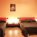 Fiori Di Lava فندق مبيت وإفطار